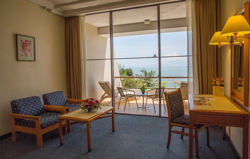 M Social Resort Penang Tanjung Bungah  Exterior photo